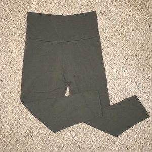 Rune NYC Abby crop length supplex leggings